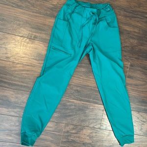 Barco one hunter green scrub joggers size XS